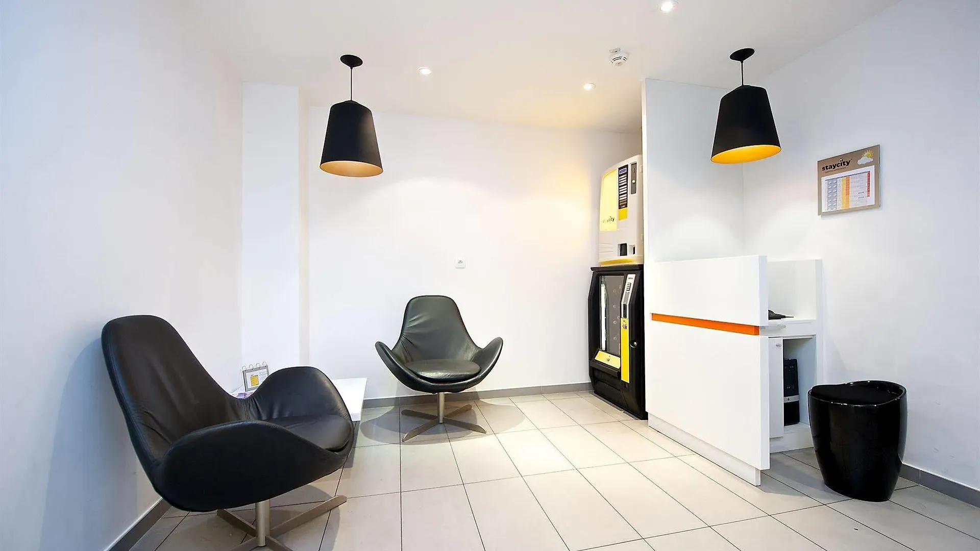 Staycity Aparthotels Paris Gare De L'Est Франция
